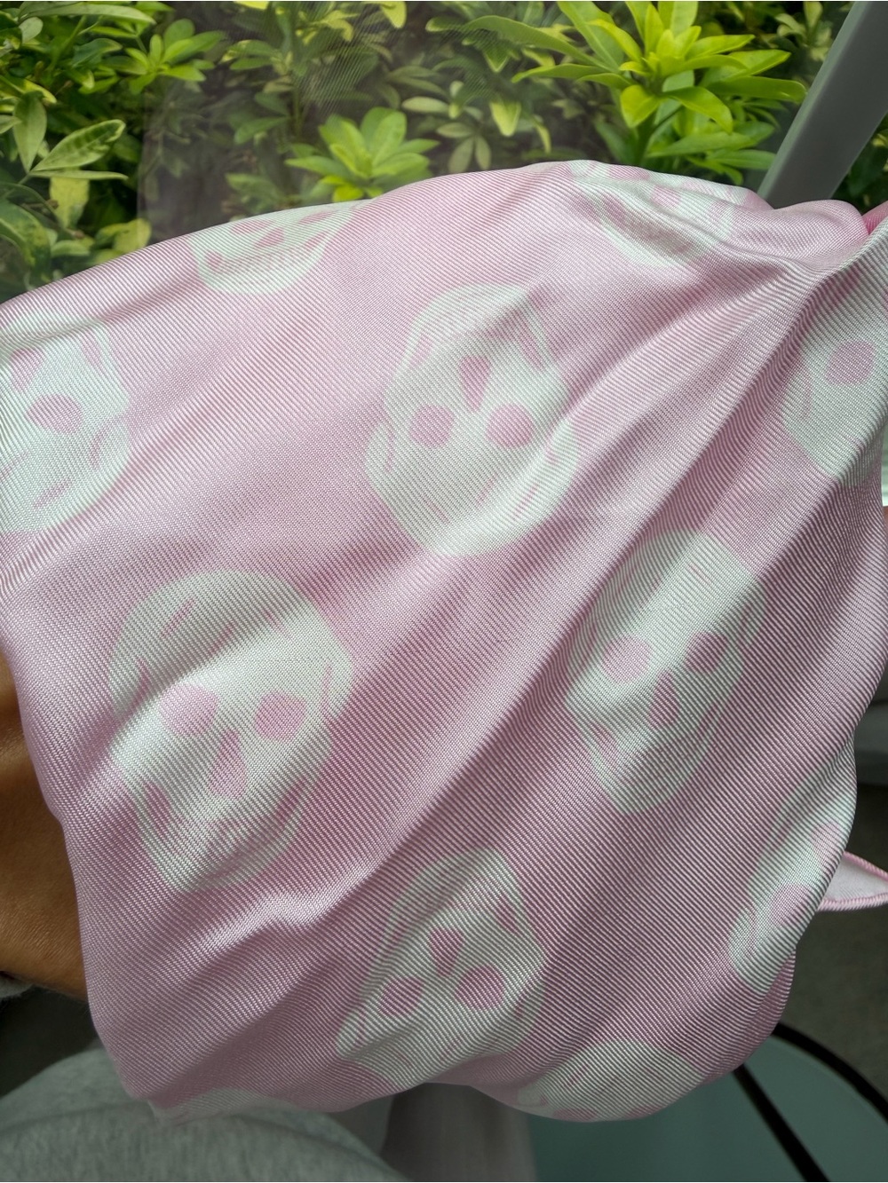 Alexander McQueen Pink Skull-Print Silk Scarf - Gem